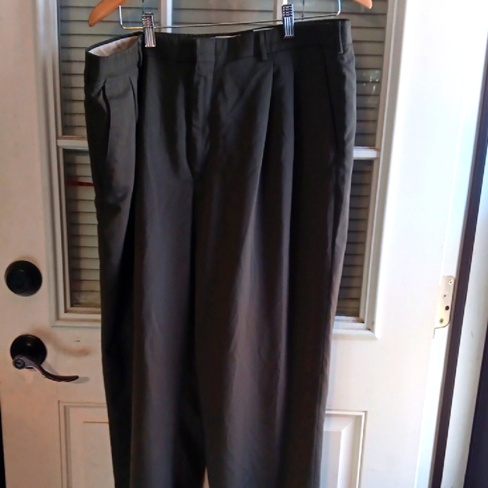 Men's Classic Brown Slacks